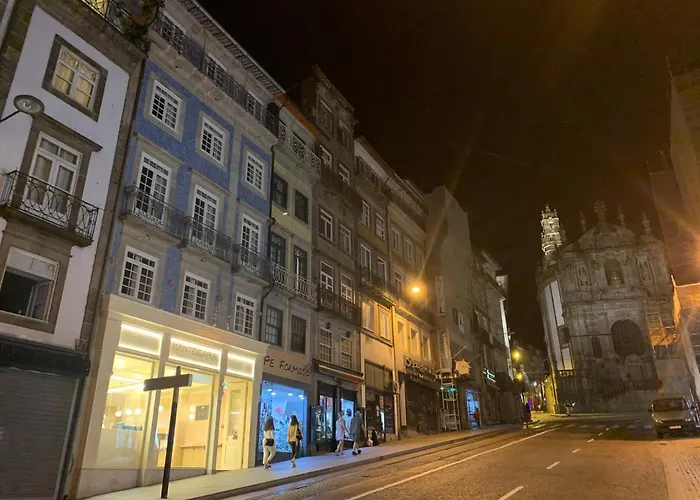 Clerigos Prime By Hosts