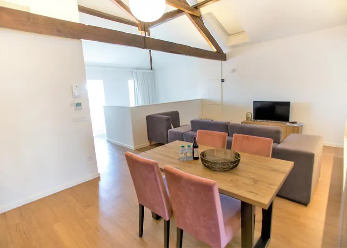 Clerigos Prime By Hosts Appartement Porto