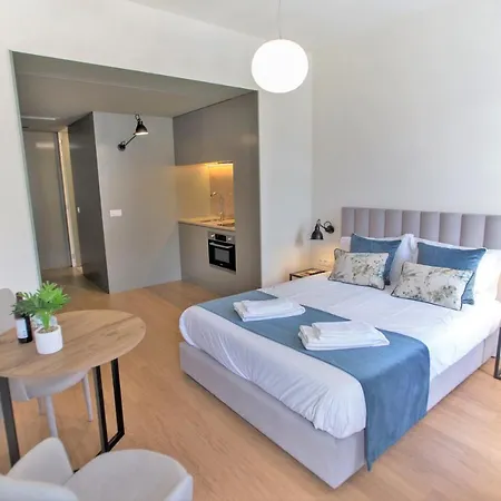 Clerigos Prime By Hosts * 波尔图