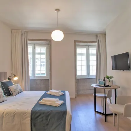 Clerigos Prime By Hosts Apartment Porto