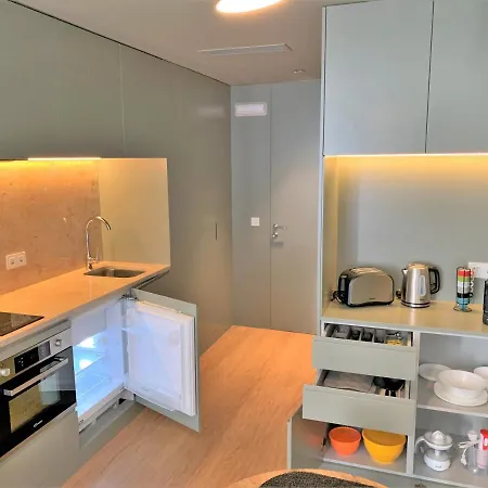 Clerigos Prime By Hosts * 波尔图