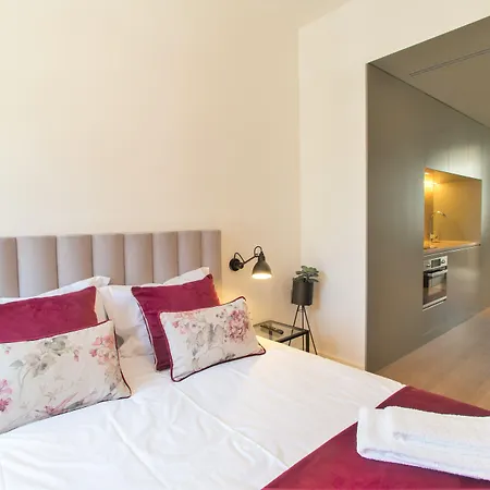 Clerigos Prime By Hosts Apartment Porto